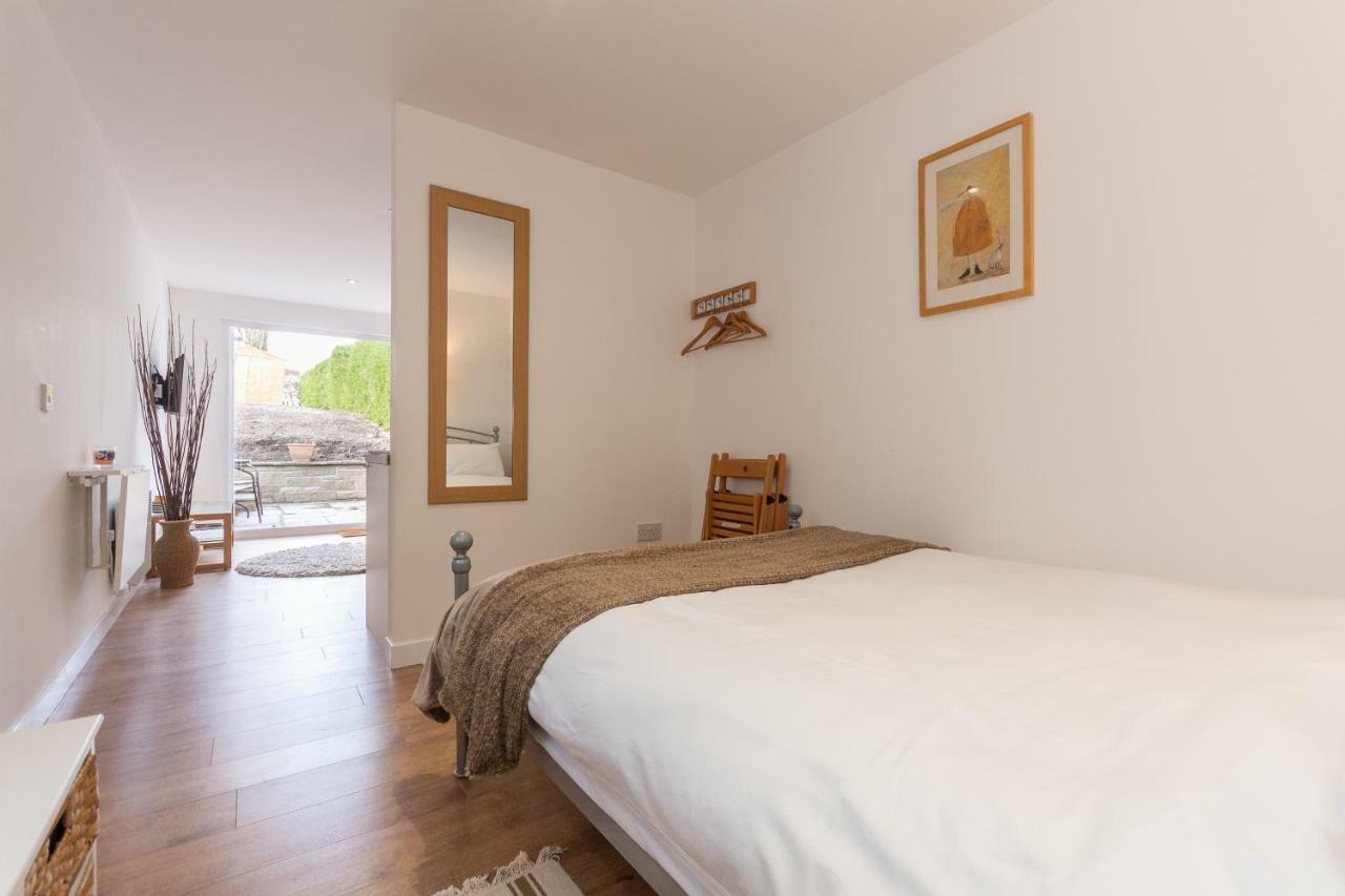 Garden Studio Apartment St Andrews - Free Parking エクステリア 写真